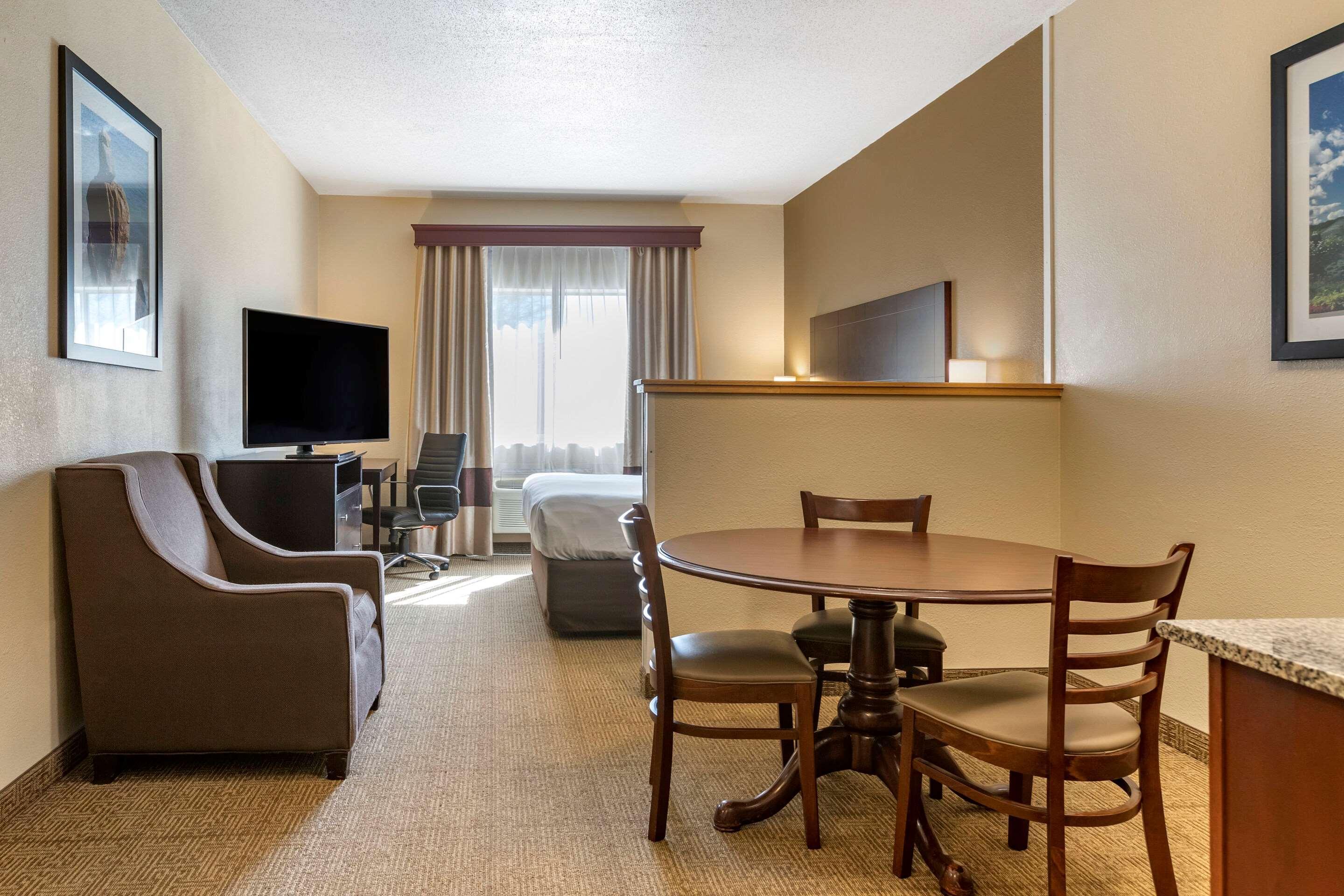 Comfort Inn & Suites Paw Paw Exterior photo