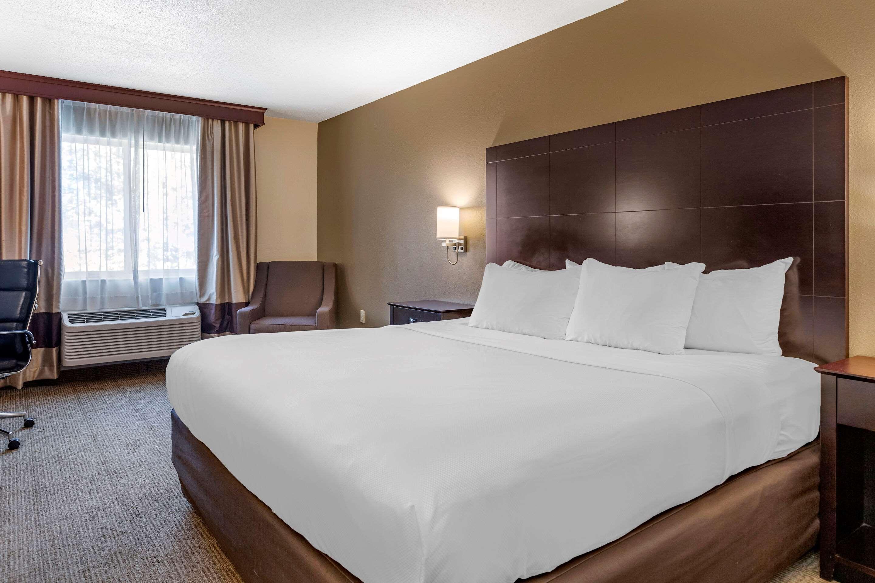 Comfort Inn & Suites Paw Paw Exterior photo