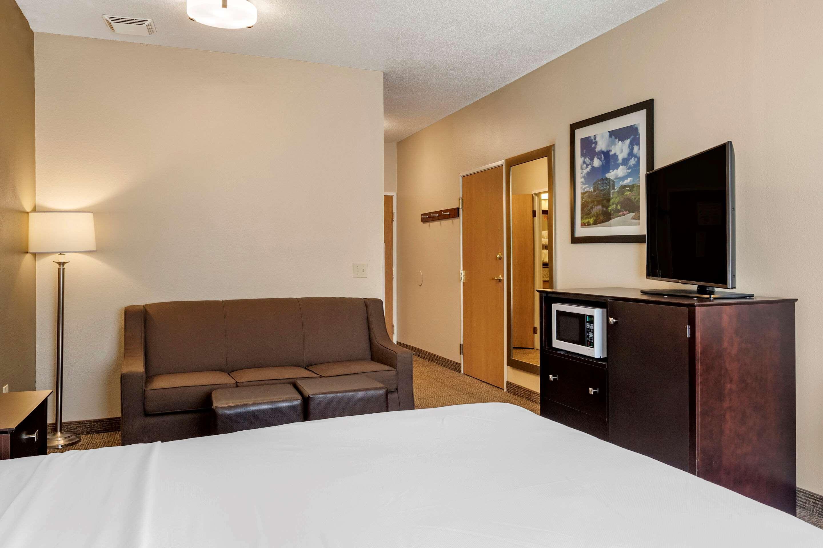 Comfort Inn & Suites Paw Paw Exterior photo