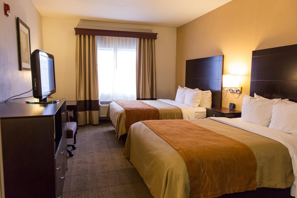Comfort Inn & Suites Paw Paw Exterior photo