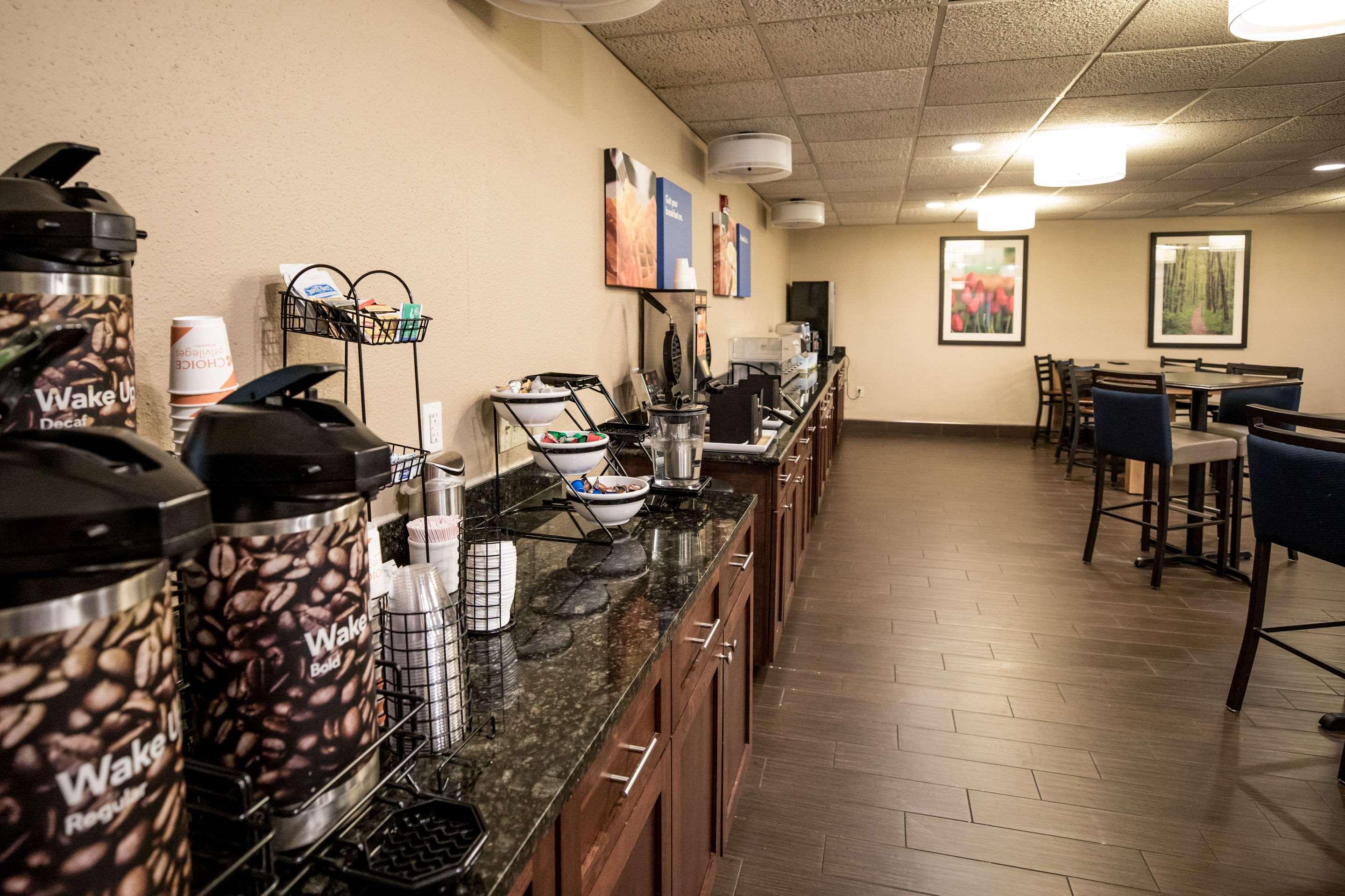 Comfort Inn & Suites Paw Paw Exterior photo