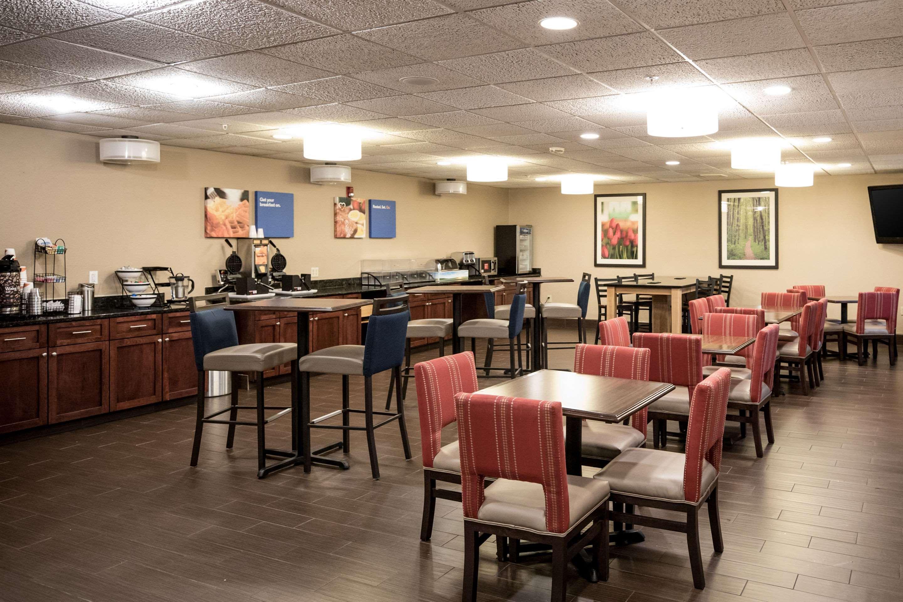 Comfort Inn & Suites Paw Paw Exterior photo