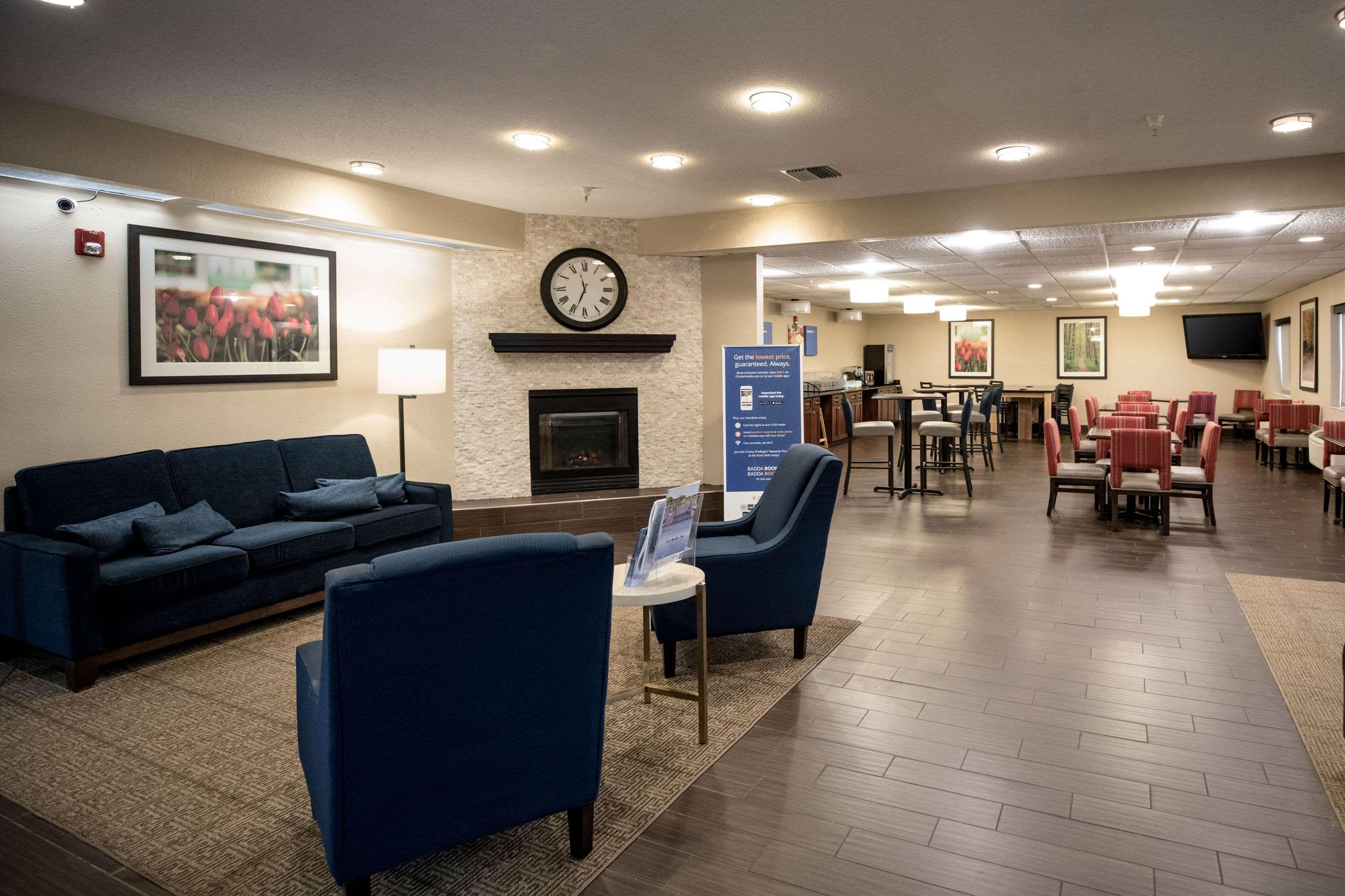 Comfort Inn & Suites Paw Paw Exterior photo