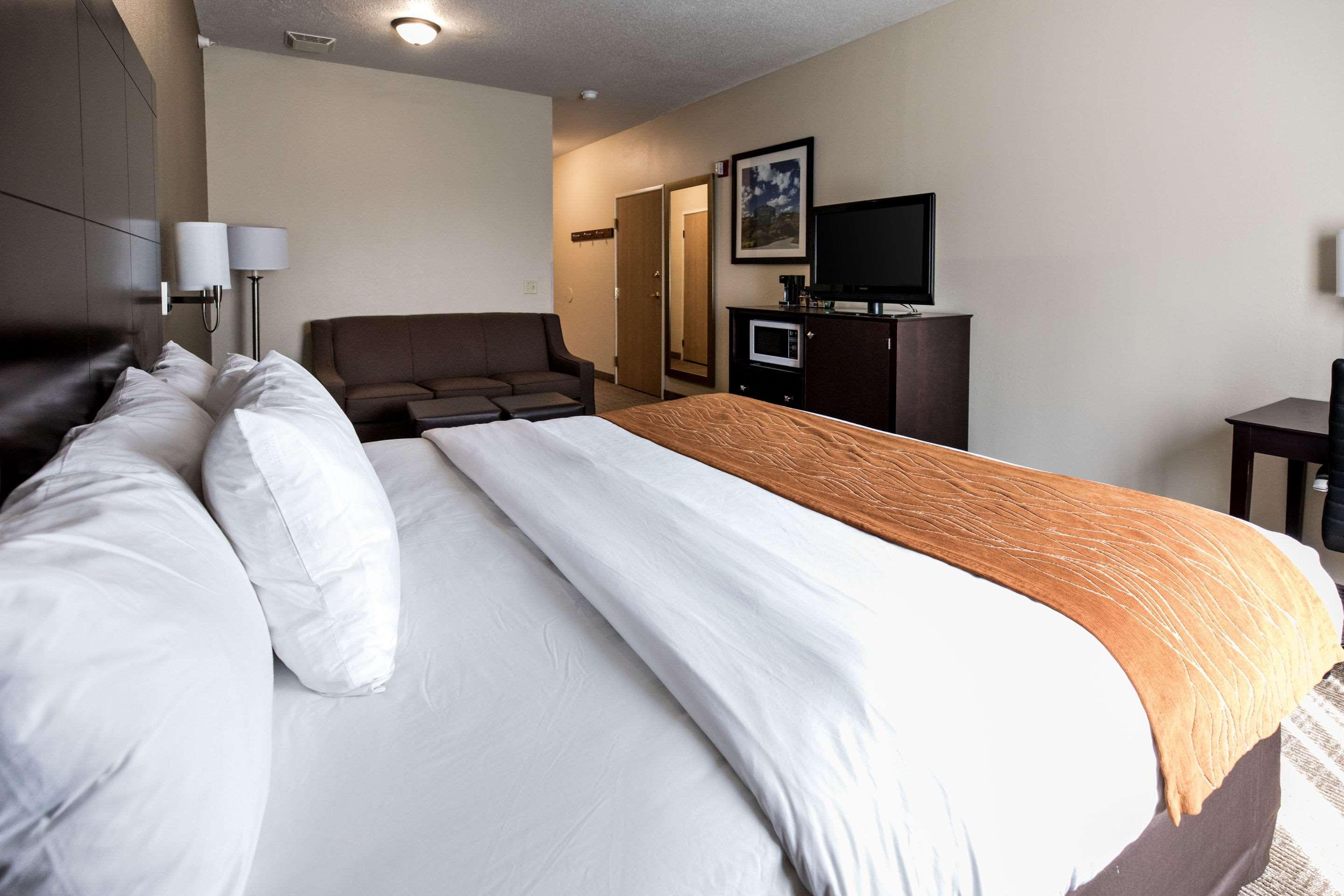 Comfort Inn & Suites Paw Paw Exterior photo